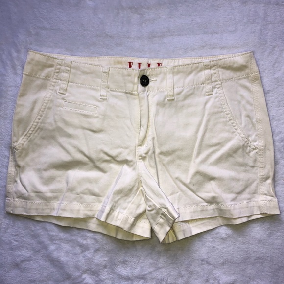 Elle Pants - Elle Women’s White Shorts, Size 8
